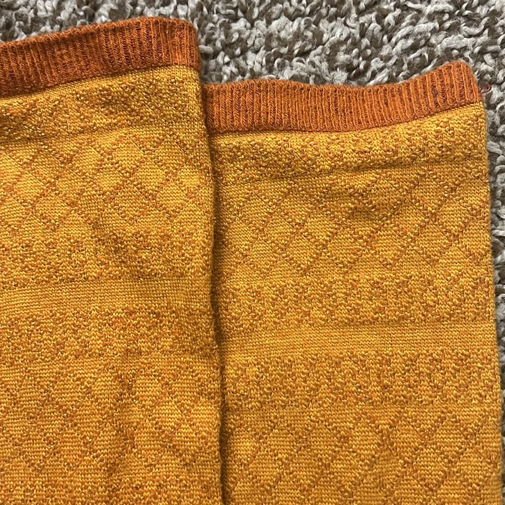 Orange Socks Size 7 - Picture 2 of 2